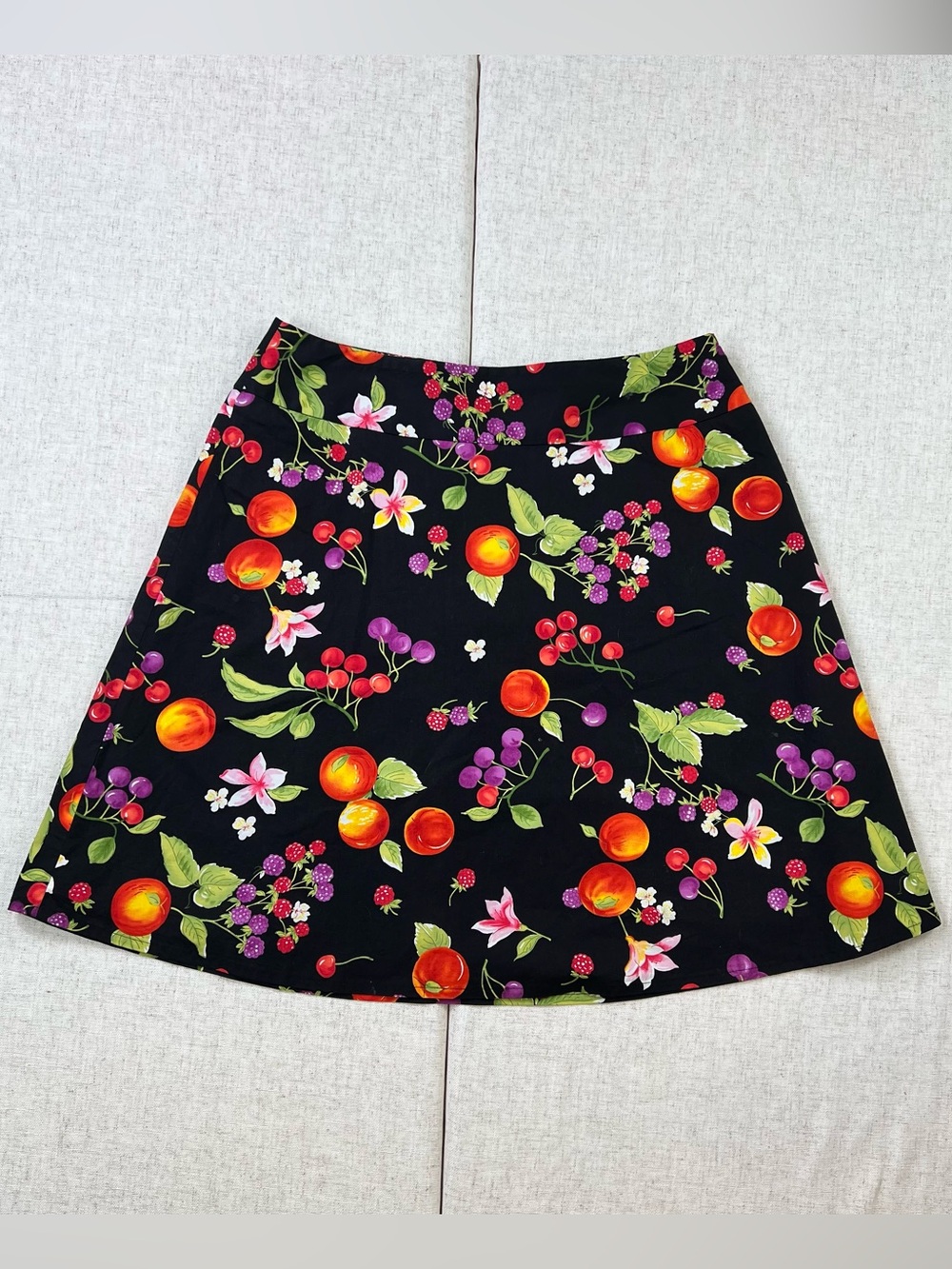 Vintage Black Fruit Print A Line Skirt Cherry Peach Berry Cottagecore Size 14